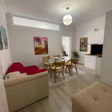 2 Bedroom On The Lungomare Vakantiehuis *